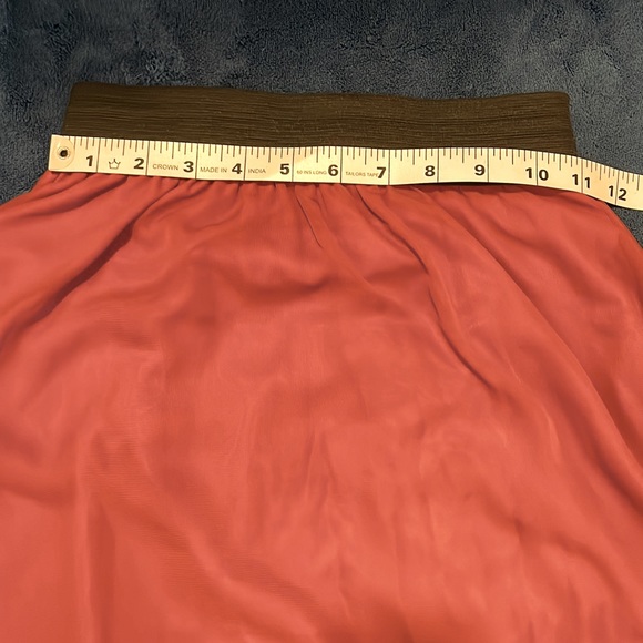 Asymmetric skirt- perfect Halloween color - Picture 2 of 4